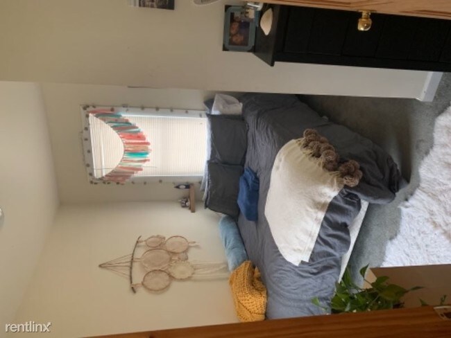 Foto del edificio - 2 br, 1 bath Apartment - 225 Bradford St