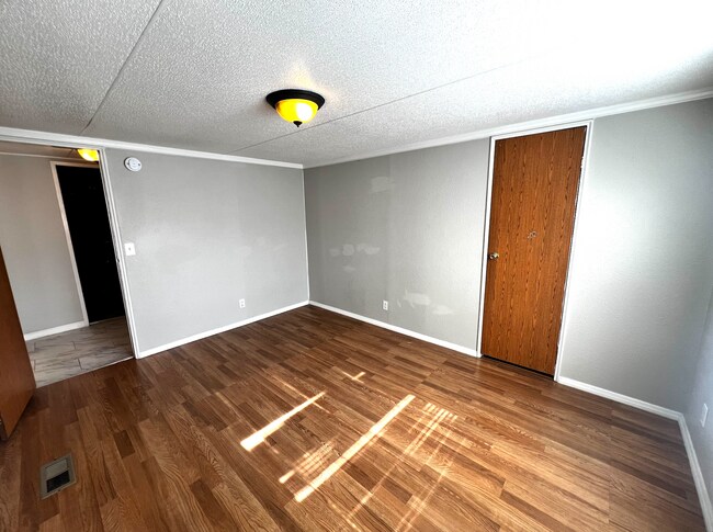 Foto del edificio - 222 B St