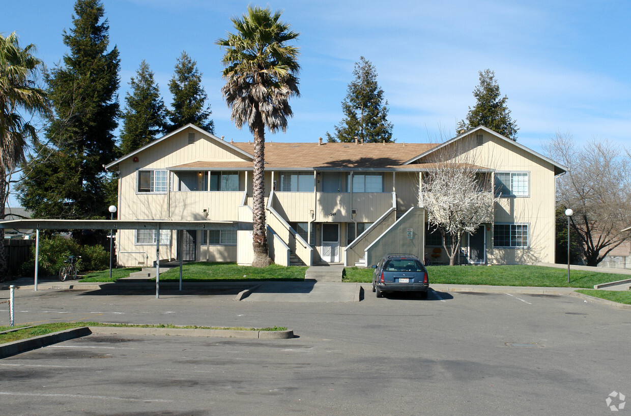 Primary Photo - 3246 Newmark