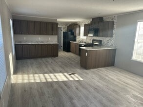 Building Photo - 3523 Loveside Terrace