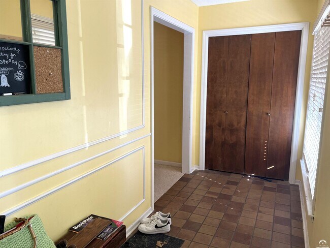 Foto del edificio - 2323 Free State Ln