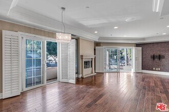 Building Photo - 11578 Iowa Ave