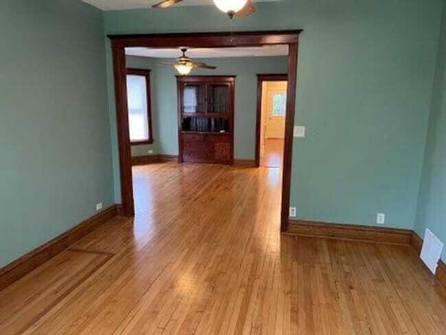Foto del edificio - 3429 W McLean Ave