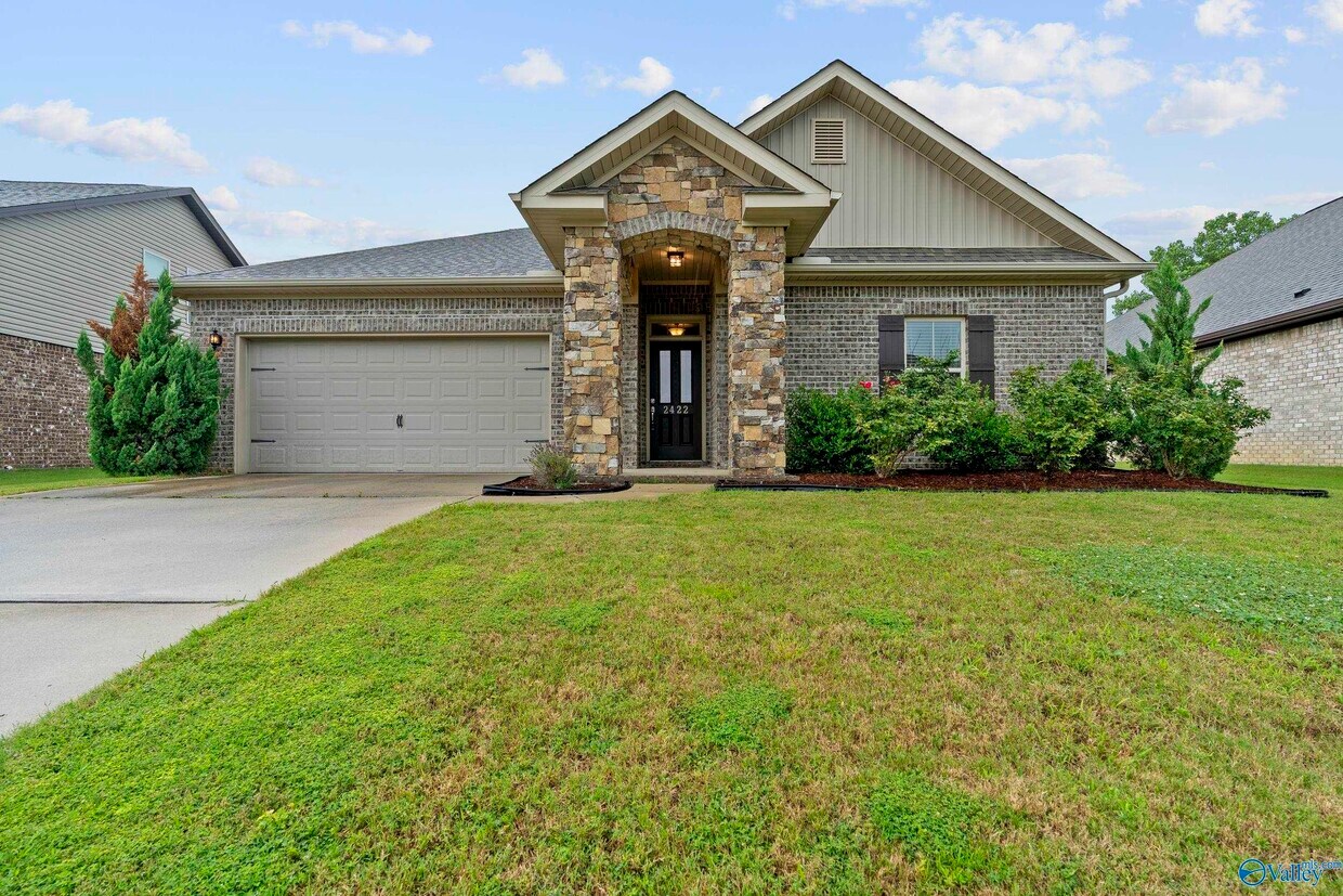 Primary Photo - 2422 Hobbstone Cir
