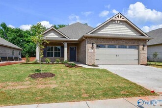 Building Photo - 149 Rosemary Ayers Dr