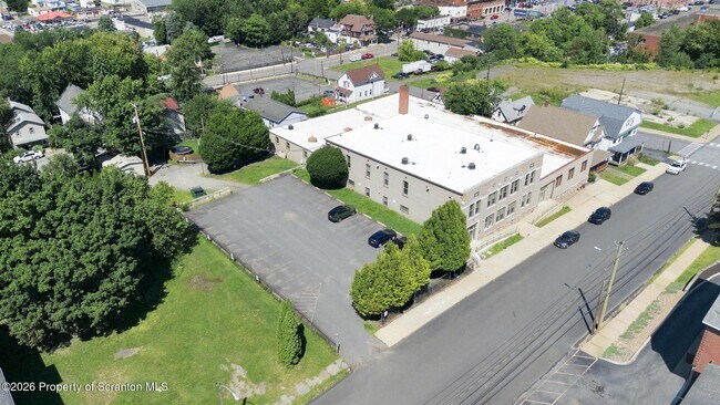 Building Photo - 831-831 Adams Ave
