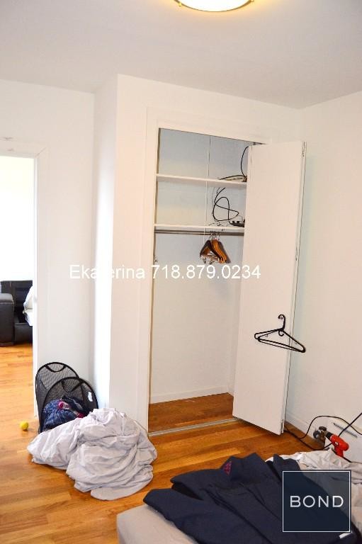 Foto del edificio - 3143 Steinway St
