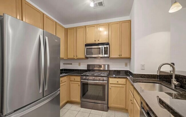 Foto del edificio - 2665 Prosperity Ave