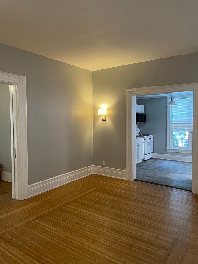 Foto del edificio - 405 Elmwood Ave
