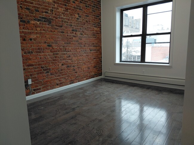 Building Photo - 9611 Church Ave