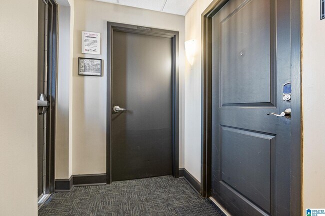 Foto del edificio - 2024 2nd Ave N