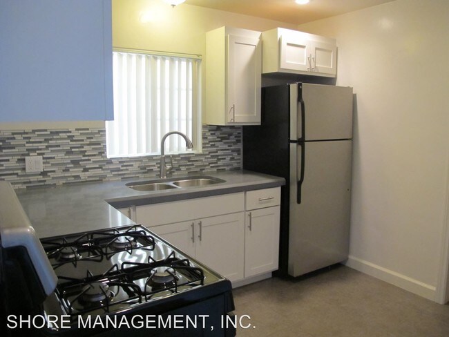 Foto del edificio - 3878-38805 Haines St