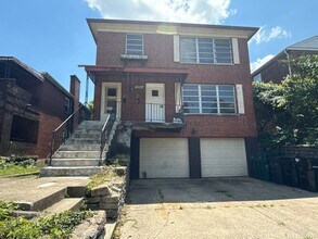 Building Photo - 1111 Elm Park Dr