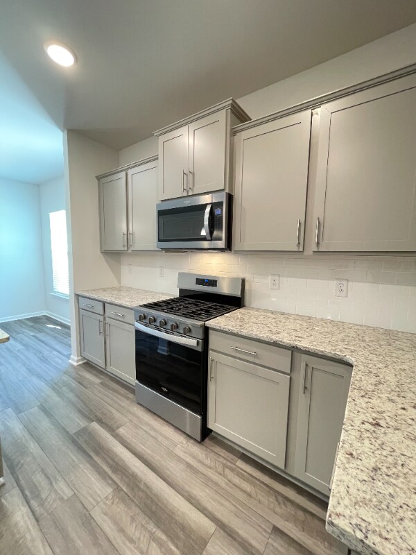 Foto del edificio - 244 Broomside Ave