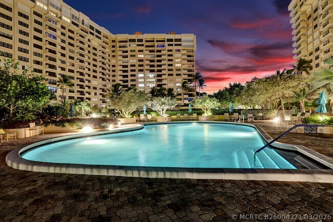 Building Photo - 5000 N Ocean Blvd