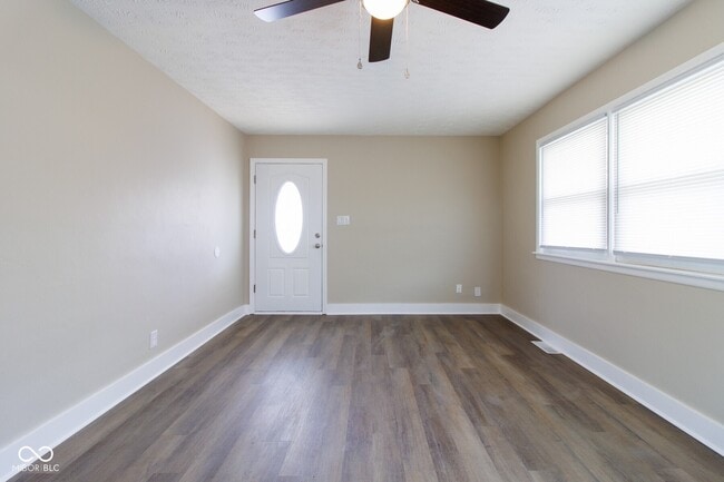 Building Photo - 1716 Drexel Dr