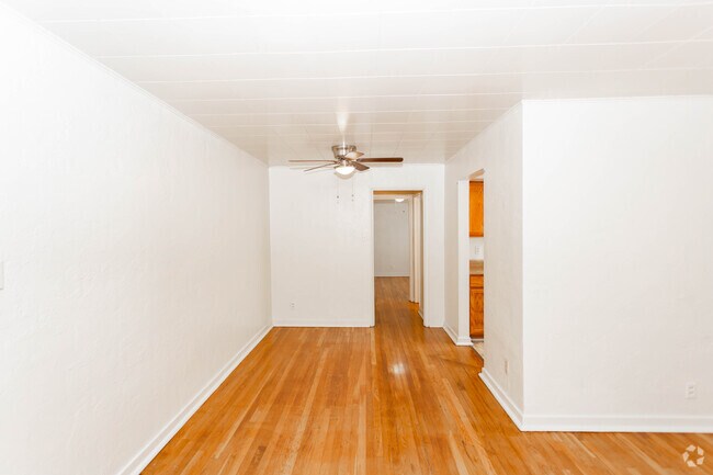 1HAB, 1BA - 750 ft² - Morewood Court