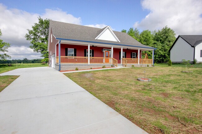 Building Photo - 135 Riverbend Dr