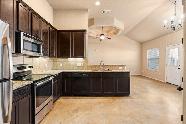Foto del edificio - Nice 3 Bedroom Duplex located in New Braunfels!