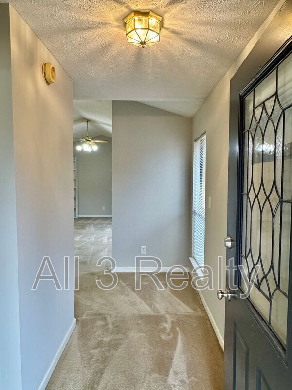 Foto del edificio - 6008 Woodrun Ct