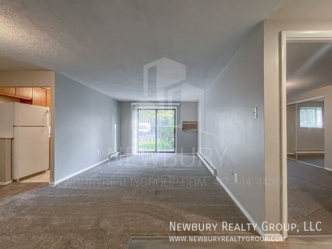 Photo - 1459 Poplar St Apartment