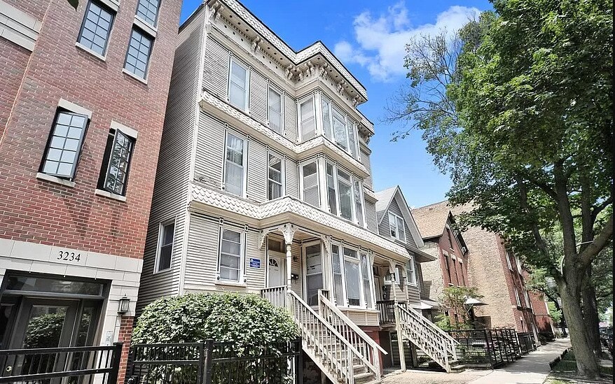 Primary Photo - 3236 N Clifton Ave