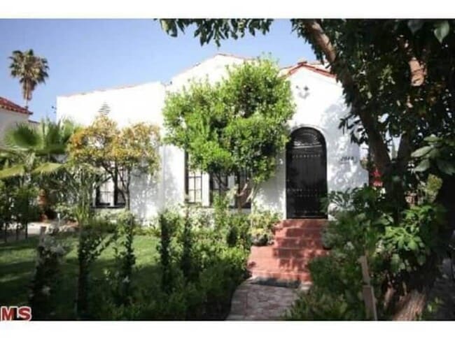 Building Photo - 1020 Havenhurst Dr