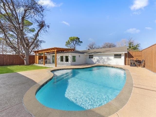 Foto del edificio - 3616 Woodleigh Dr