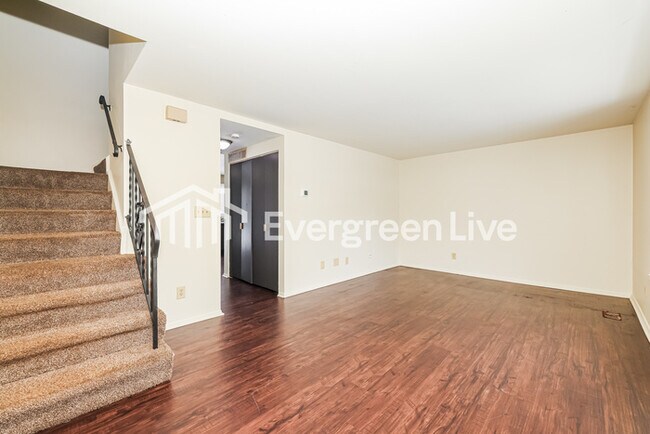 Foto del edificio - Coming Soon!