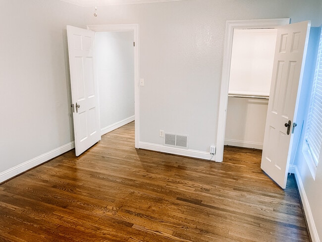 Building Photo - 4225 Curzon Ave