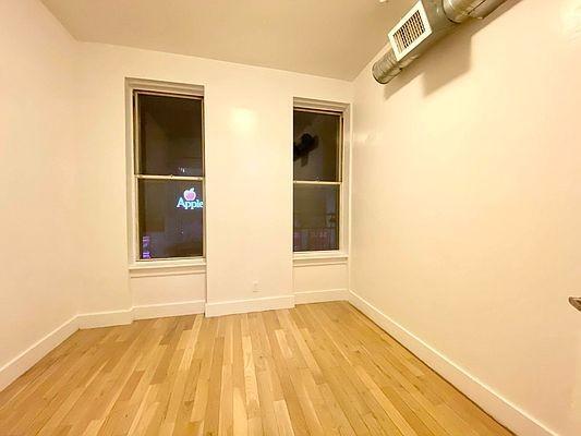 Foto del edificio - 3 bedroom in New York NY 10035