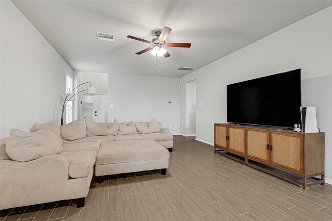 Foto del edificio - 25452 Northpark Lake Dr