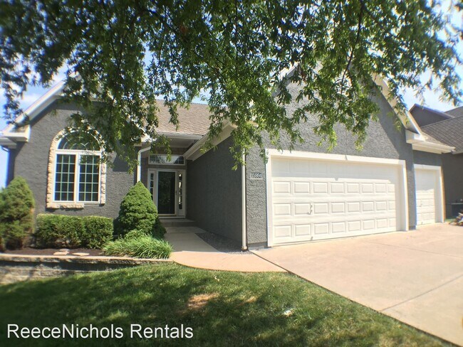 Building Photo - 4 br, 3 bath House - 15994 W 161st St