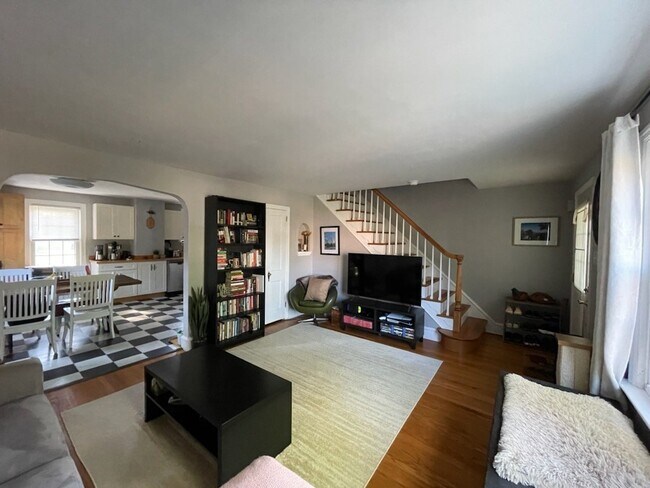 Foto del edificio - 2 W Summerfield Ave