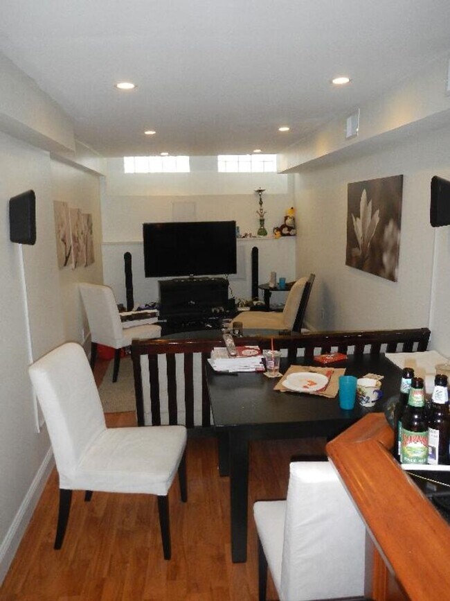 Foto del edificio - 9/1 Northeastern area 5BR/2BA - AC, renova...