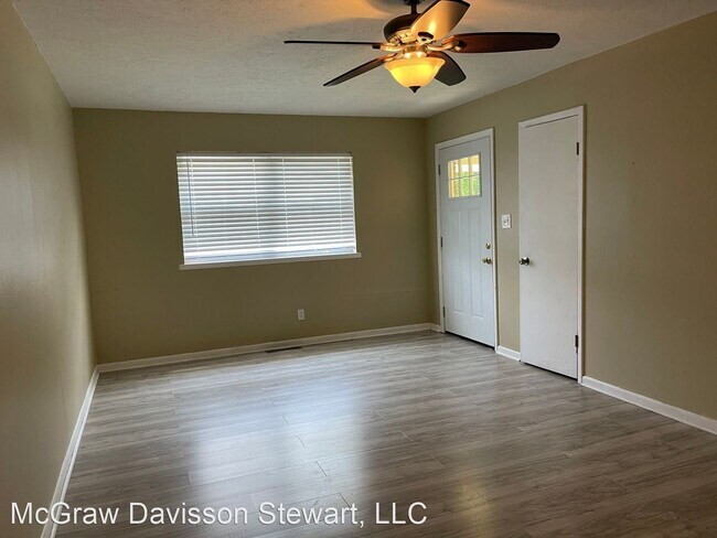 Building Photo - 3 br, 2 bath House - 925 Linda