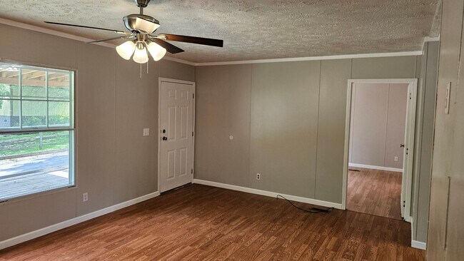 Foto del edificio - 3 bedroom, 2 bathroom Double Wide