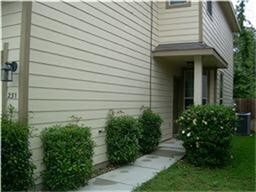 Primary Photo - 231 N Burberry Park Cir