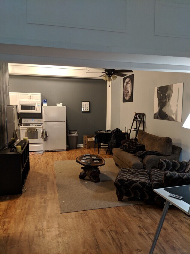 Foto del edificio - 884 S Janesville St