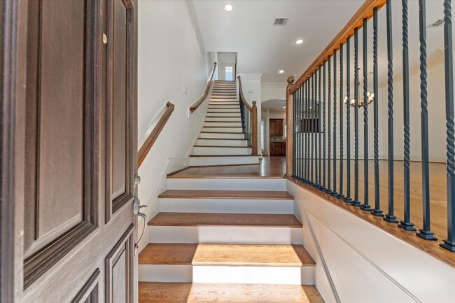 Building Photo - 36 Waterway Ct