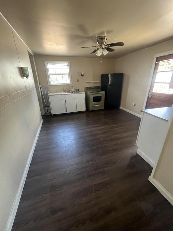 606 Ridge Ave, New Cumberland, WV 43964 Condo for Rent in New