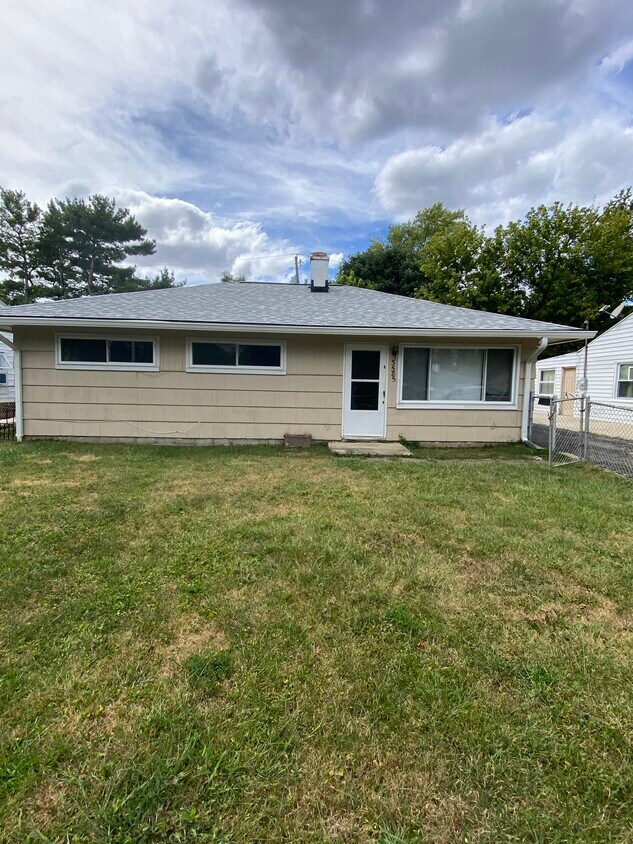 Foto principal - 3585 Ontario St