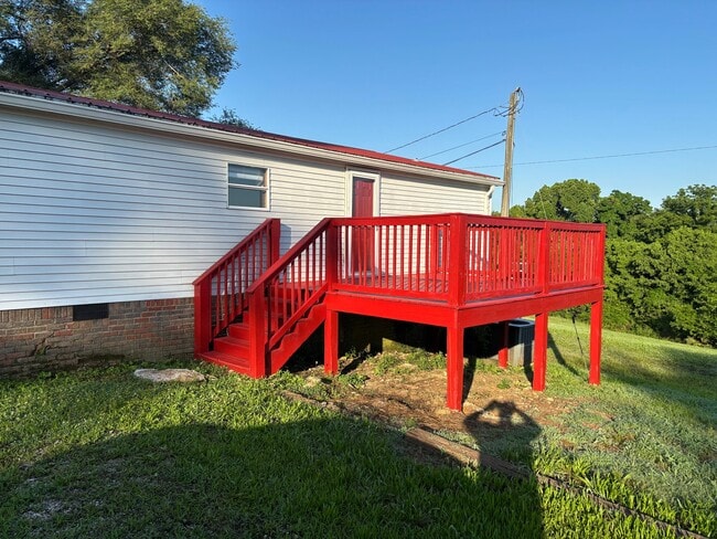 Building Photo - 421 Hannaway St