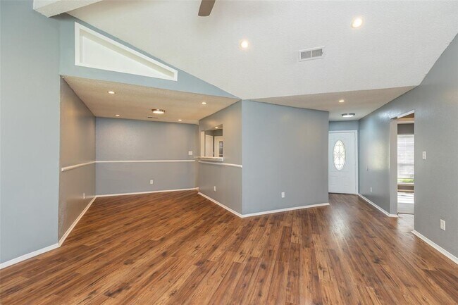 Foto del edificio - 19438 Cypress Harbor Dr