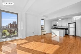 Building Photo - 181 E 119th St