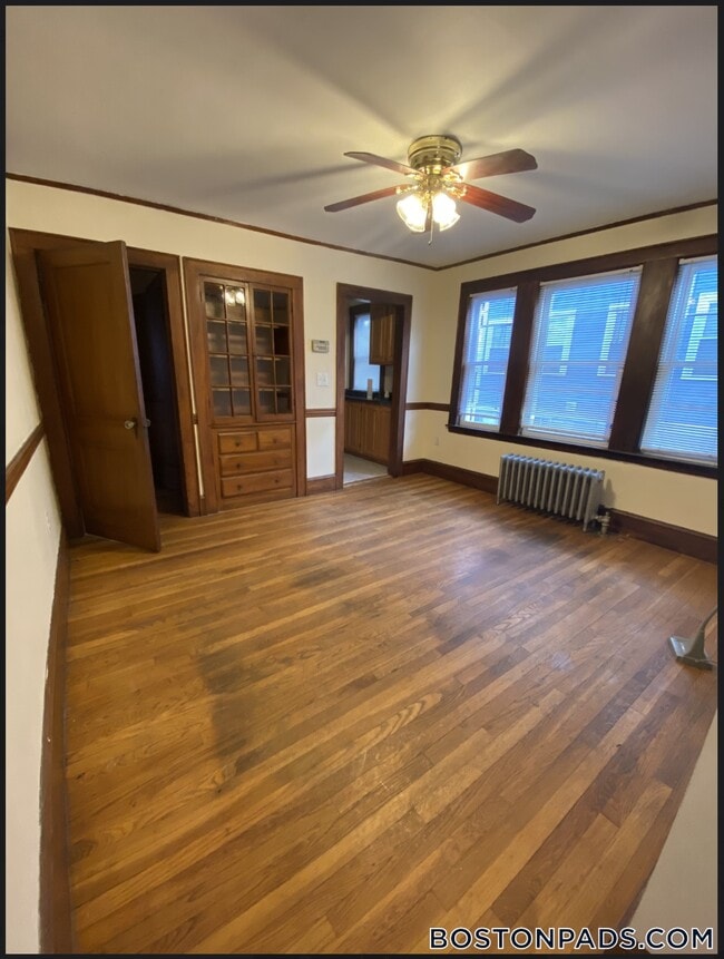 Building Photo - 180 Calumet St