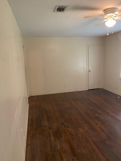 Building Photo - 3133 Monticello Dr