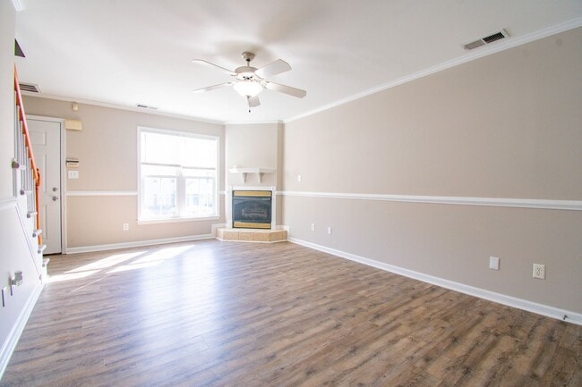 Building Photo - Coming Soon! 2 Bedroom 2.5 Bathroom Townhome