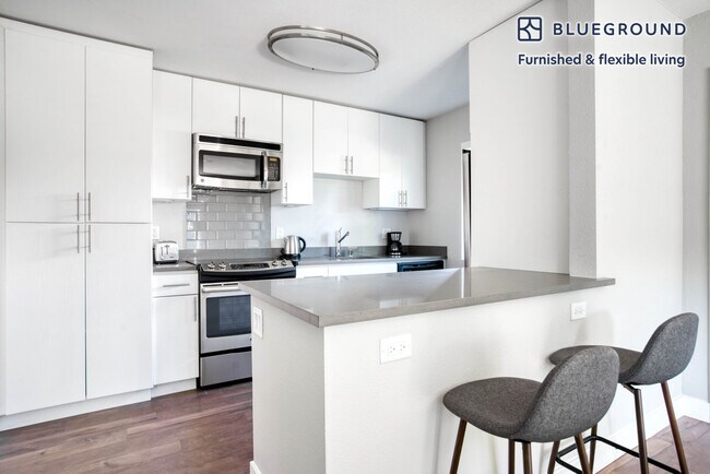 Foto del edificio - 633 Bounty Dr
