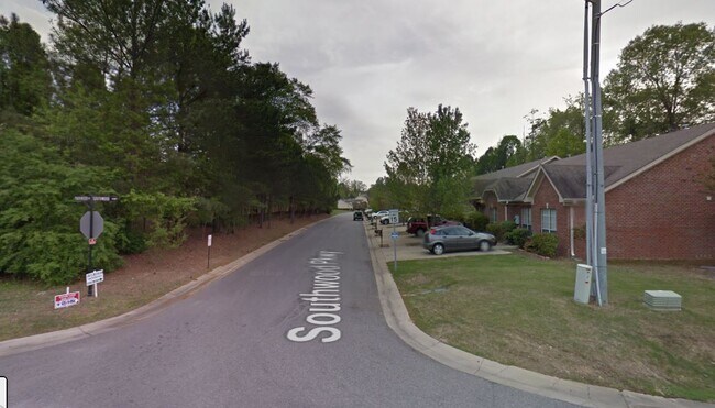 Foto del edificio - 5908 Southwood Pkwy